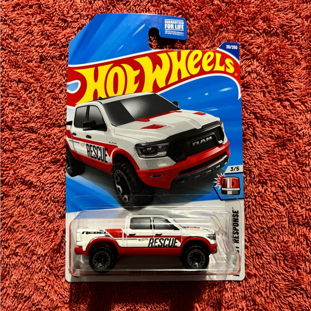 Hot Wheels 2020 RAM 1500 Rebel